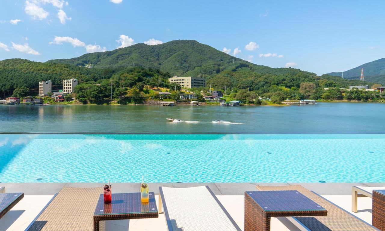 Gapyeong Suiteian Hotel&Resort Exteriör bild