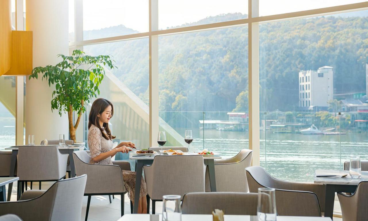 Gapyeong Suiteian Hotel&Resort Exteriör bild
