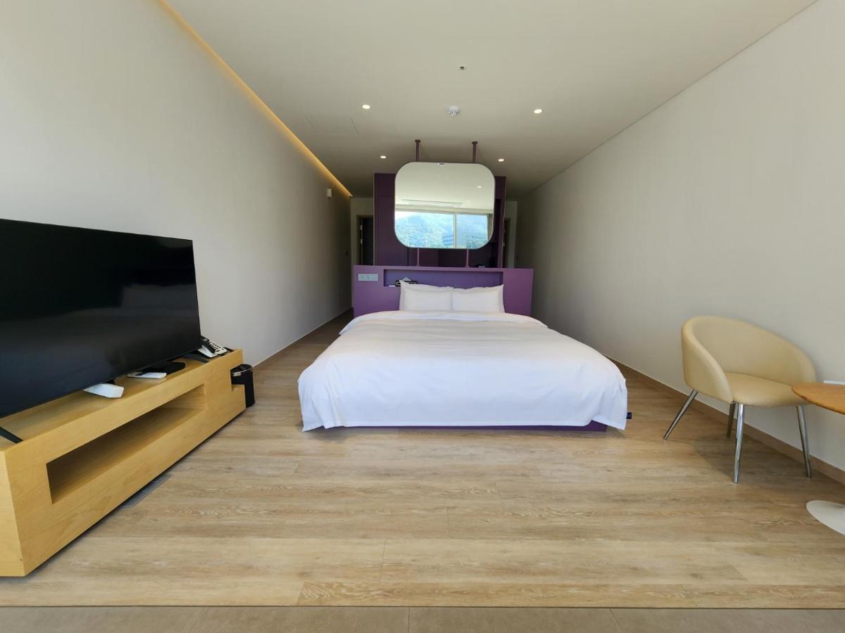Gapyeong Suiteian Hotel&Resort Exteriör bild