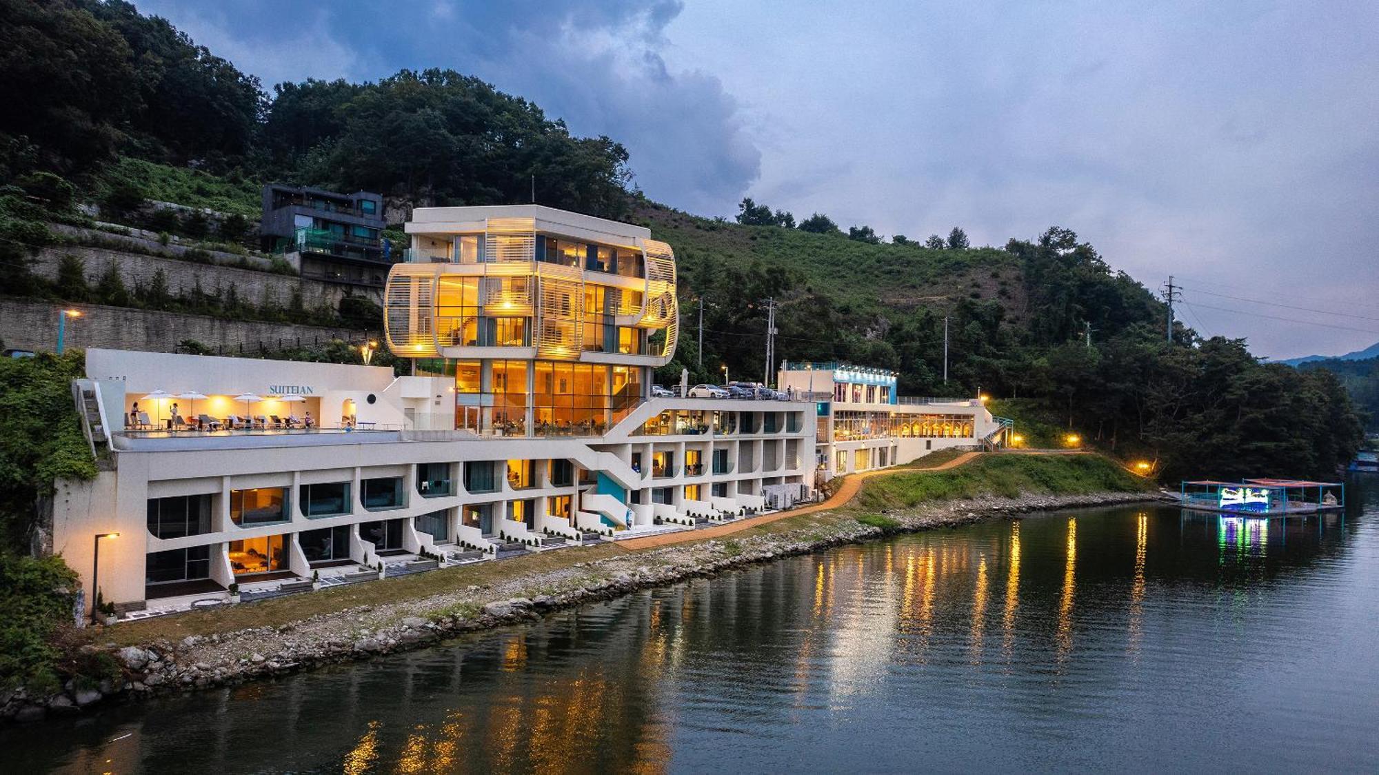 Gapyeong Suiteian Hotel&Resort Exteriör bild