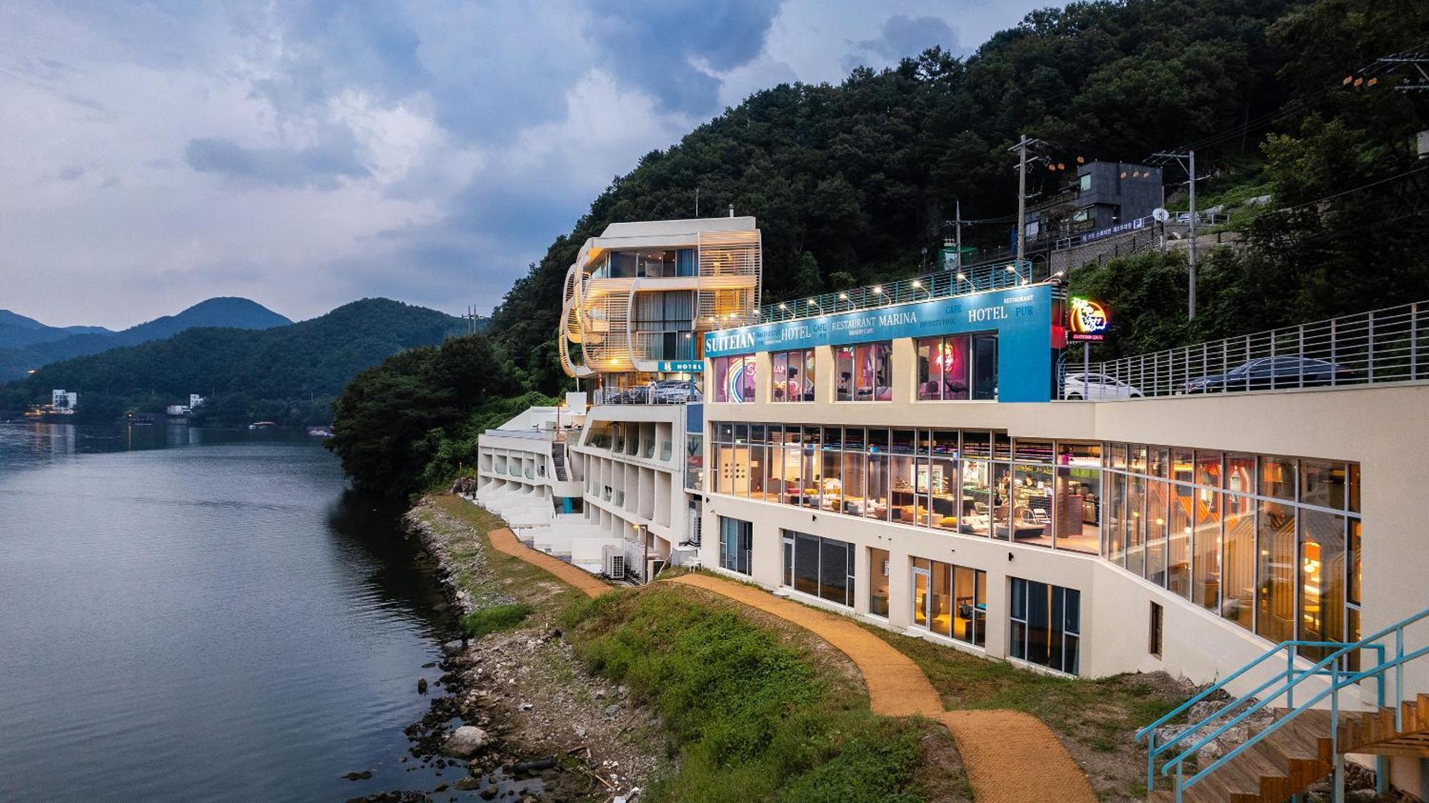 Gapyeong Suiteian Hotel&Resort Exteriör bild
